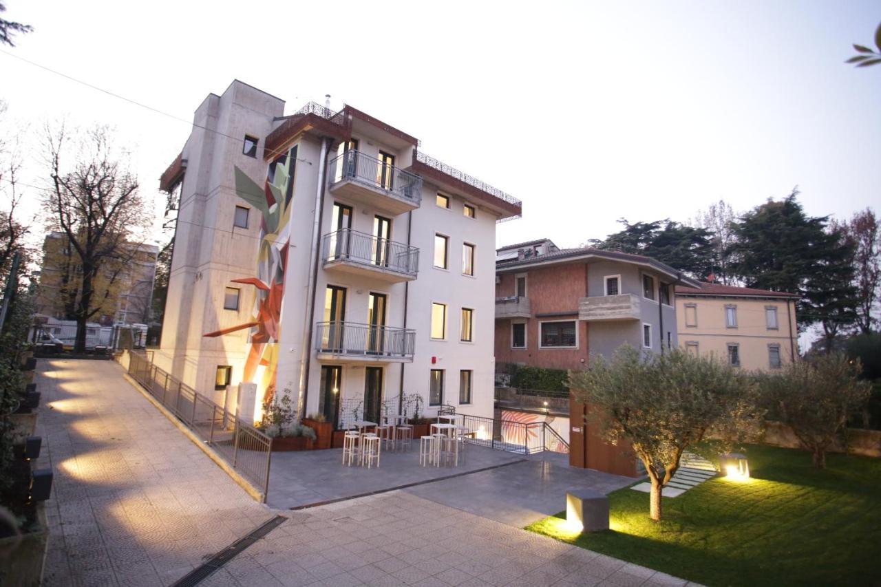 StraVagante Hostel&Rooms Verona Exterior foto